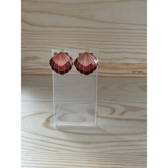 Vintage Goldtone & Enamel Shell Stud Pierced Earrings - Picture 1 of 3